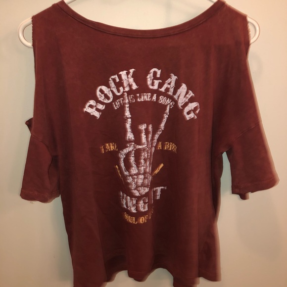 Cold shoulder shirt - Picture 1 of 2